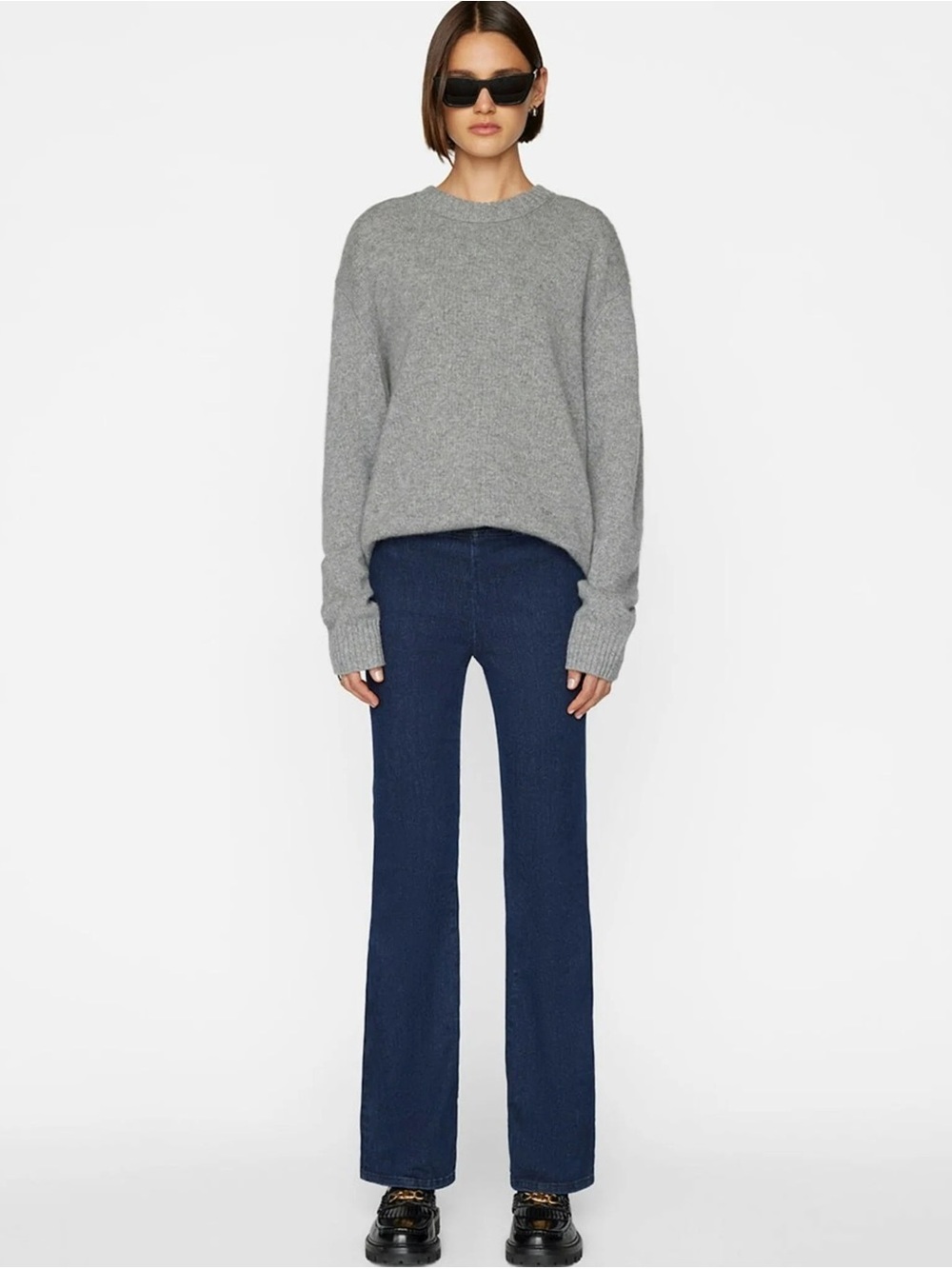 NWOT Frame The Jet Set Flare Jeans
